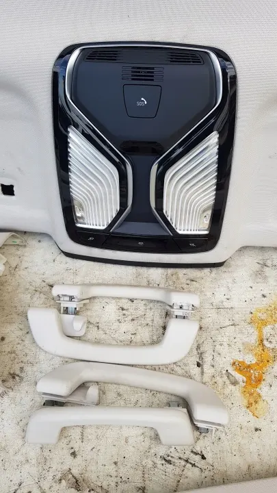 BMW 7 G11 Katonpaneeli OEM 7395190 - Käytetty image 4