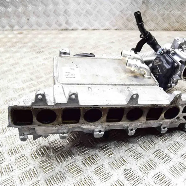 Gebrauchtes Audi OE Ansaugkrümmer OEM 05L128063E image 3