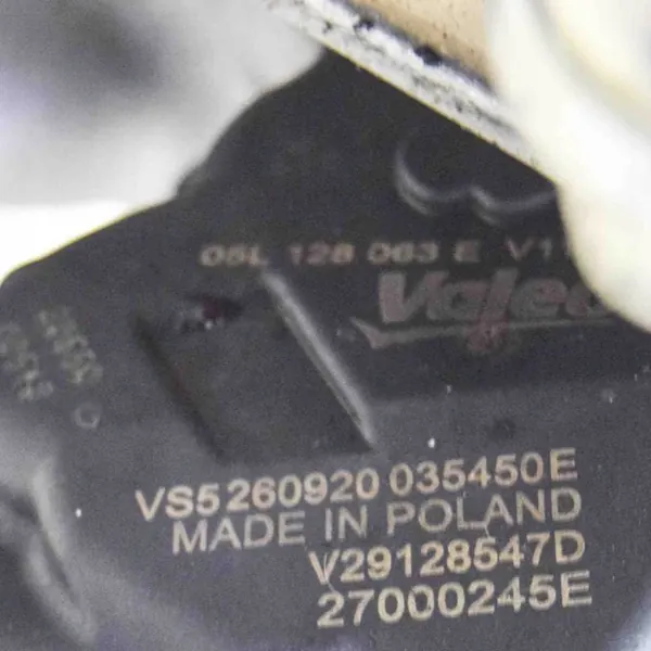 Gebrauchtes Audi OE Ansaugkrümmer OEM 05L128063E image 6