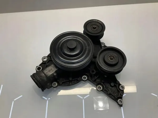 Pompe à eau Mercedes-Benz OEM A2722010601 - Occasion image 3