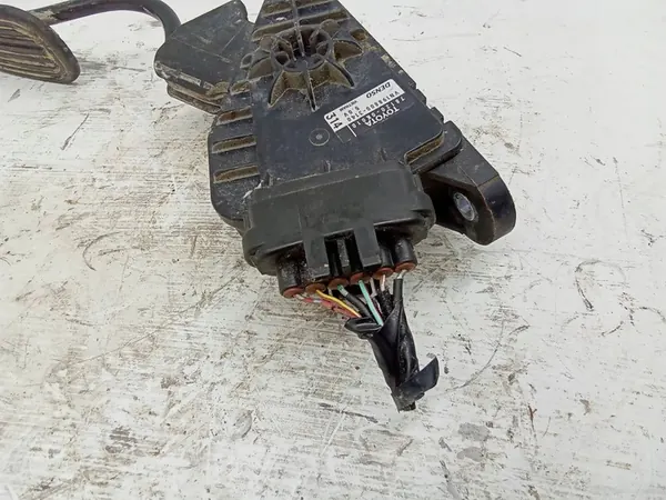 Toyota Hilux 2010 Gaspedaal OEM 781200K010 image 4