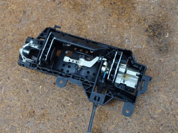 Türgriffrahmen links Audi A4 B9 OEM 8W0837811A image 4