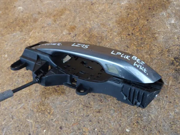 Türgriffrahmen links Audi A4 B9 OEM 8W0837811A image 9
