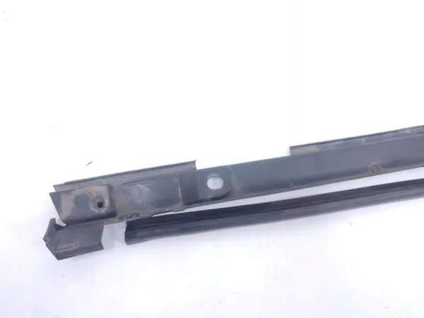 Protège-bas droit OEM 83A853890 pour Audi Q3 II image 3