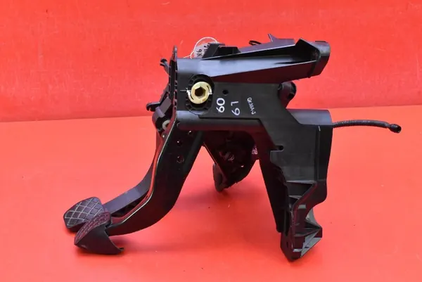 Kupplungs- und Bremspedale Seat Leon 3 1.2 TSI image 3