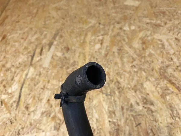 Vesiputki Mercedes W205 W253 W213 A2058306005 image 10