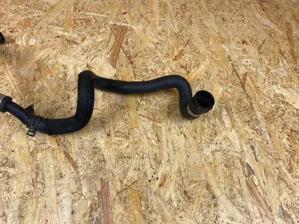 Vesiputki Mercedes W205 W253 W213 A2058306005 image 9