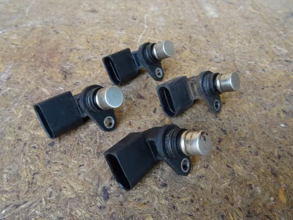 GOLF IV R32 SEAT LEON I 2.8 3.2 V6 Sensor 06A905161A image 6