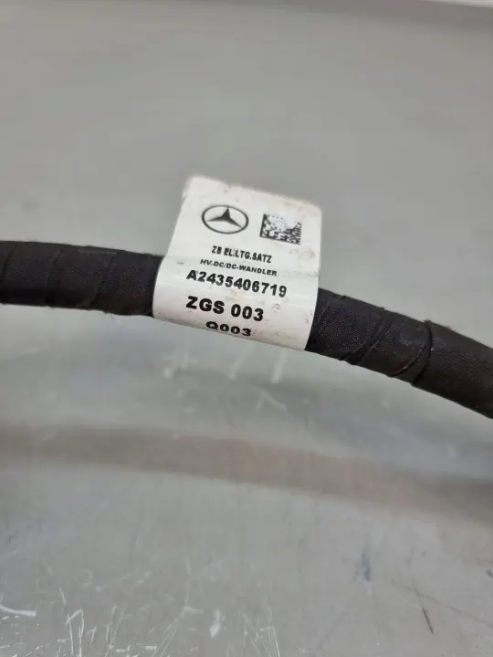 Mercedes-Benz korkeajännitekaapeli OEM A2435406719 image 5