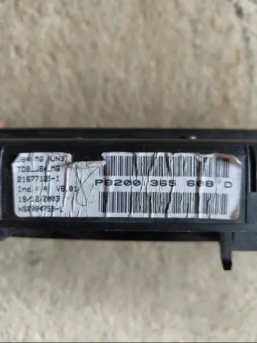 Renault Scenic II Näyttö P8200365608E image 2