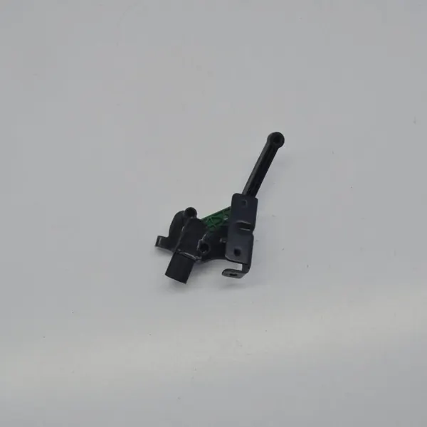 Capteur de niveau suspension air droit OEM 1 essieu avant image 3