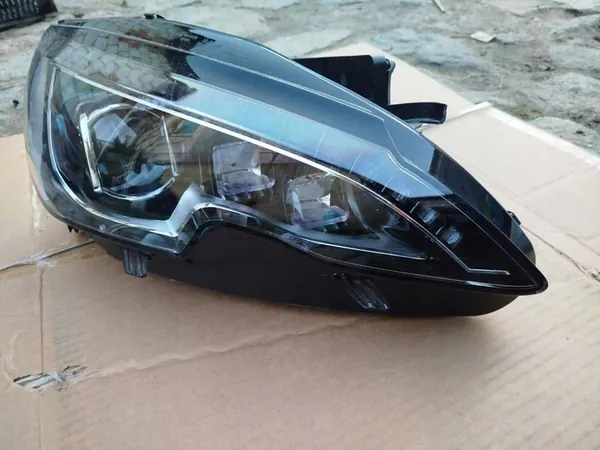 Oikea Etuvalaisin Peugeot 308 T9 II Full LED OEM image 5