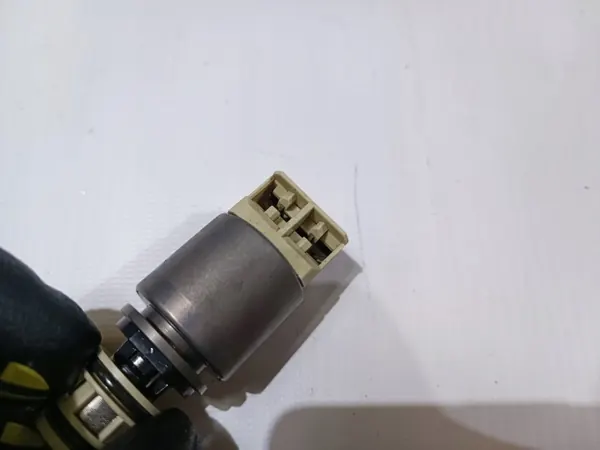 Válvula solenoide OEM 0501218797 para caixa ZF 8HP70 image 4