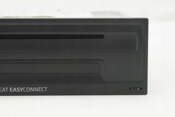 Gebrauchtes SEAT Radio CD OEM 5QA035824 - Marke 303 image 4