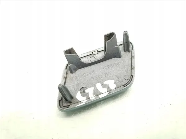 Copertura ugello lavavetri anteriore VW Passat 2006 Estate OEM 3C0955110A image 2