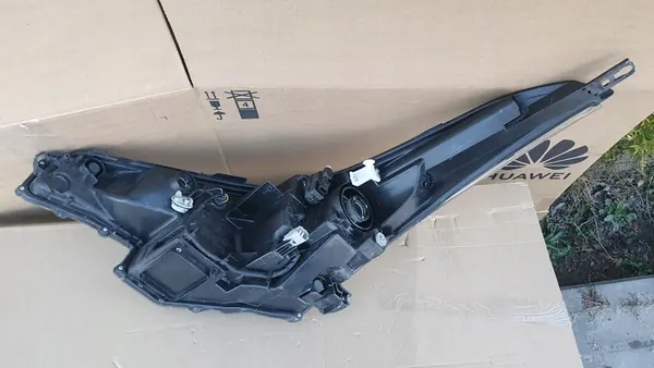 Lámpara LED Delantera Derecha TOYOTA C-HR 81110-F4031 image 7