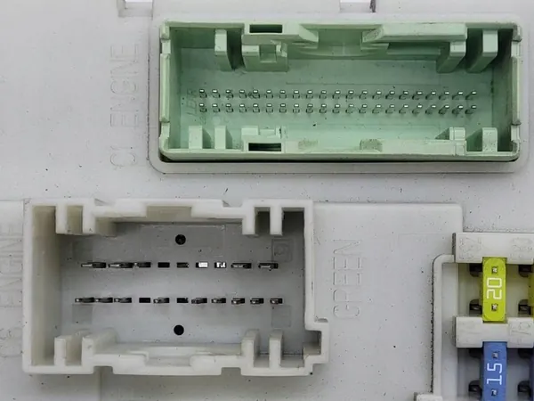 Sulakekotelo OEM GV6T14A073DE Ford Connect 2016 image 5