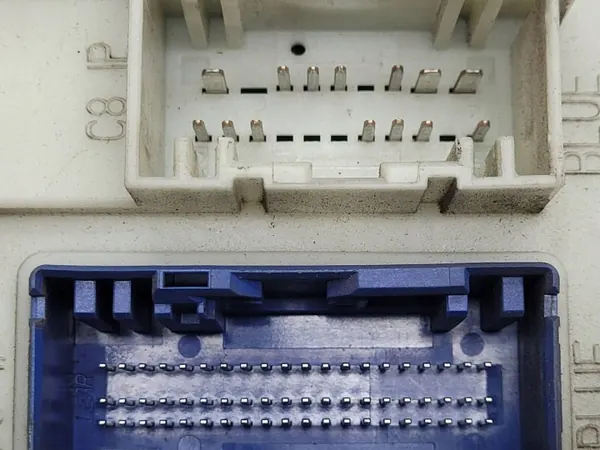 Sulakekotelo OEM GV6T14A073DE Ford Connect 2016 image 7