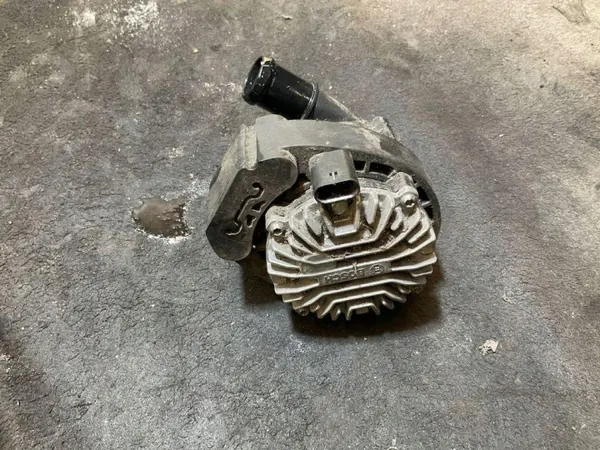 Audi VW Wasserpumpe OEM 04L965567C - Gebraucht image 5