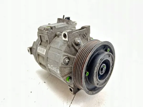Airco-compressorbeugel OEM 1K0820803N voor VW Passat B6 image 2