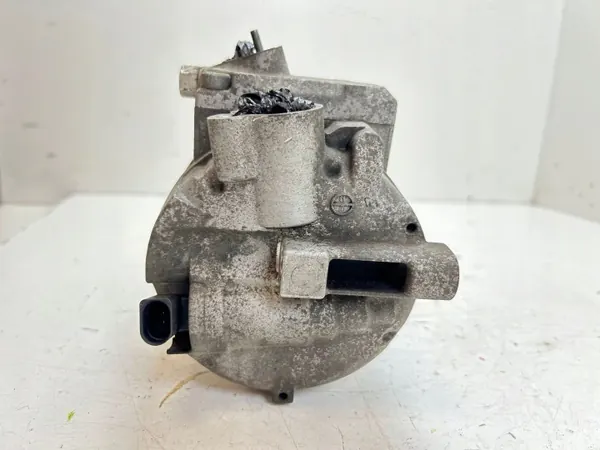 Airco-compressorbeugel OEM 1K0820803N voor VW Passat B6 image 7