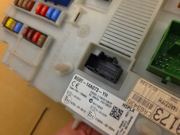Ford BCM-Modul OEM BG9T-14A073-YH Gebraucht image 5