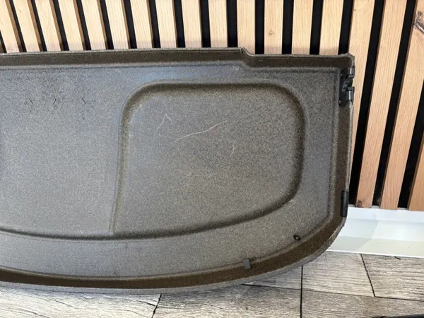 Taka tavaratila OEM 84330-02440 Toyota Aurisille image 4