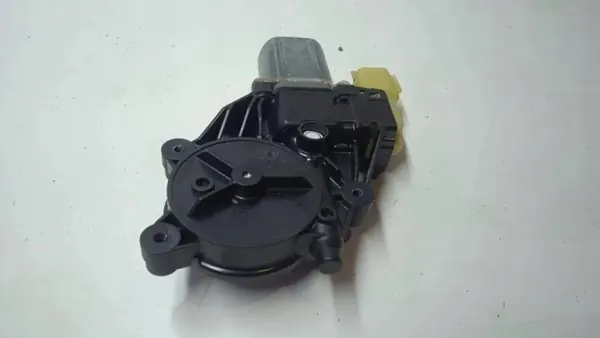Maserati Levante OEM 0130822783 Rechter achterraammotor image 3