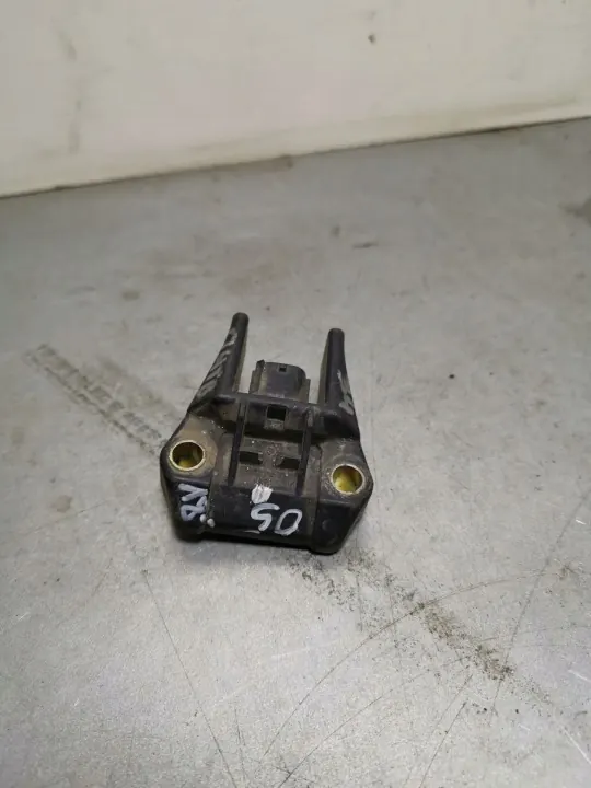 Sensor de airbag Subaru OE OEM FBZ14348 - Usado image 2