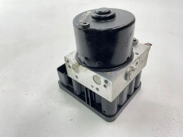 OEM 4670A235 ABS-pumppu Citroën C-Crosser 2.2L image 3
