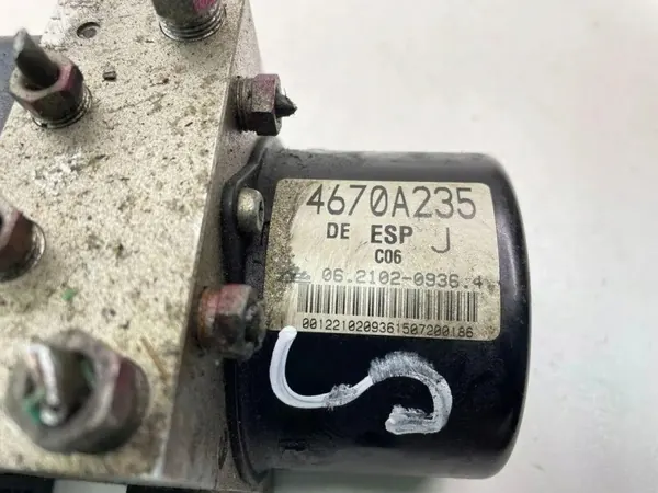 OEM 4670A235 ABS-pumppu Citroën C-Crosser 2.2L image 4