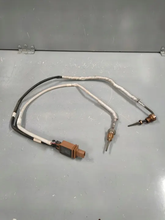 Sensor de temperatura dos gases de escape 06Q919519R image 2