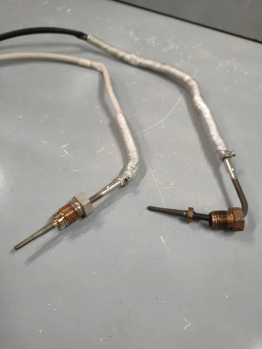 Sensor de temperatura dos gases de escape 06Q919519R image 4