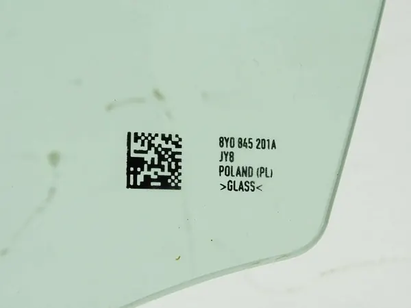 Vitre Portière Avant Gauche Audi A3 Sportback OEM 8Y0845201A image 5