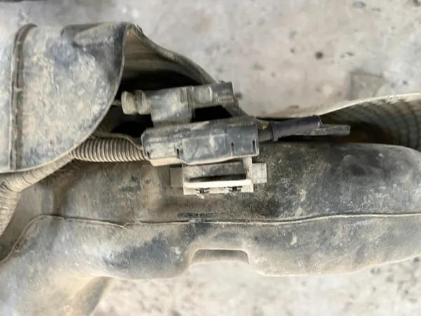 OEM I30 III ZBIORNIK ADBLUE - Gebruikte AdBlue-tank image 5