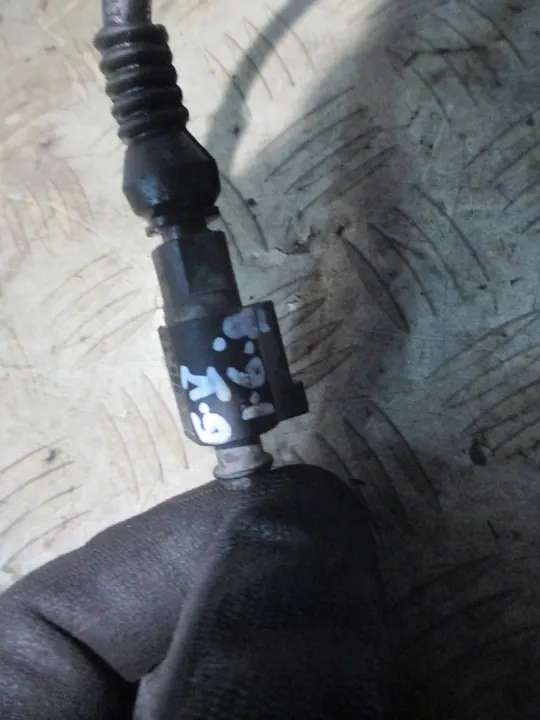 Volkswagen OE 036906088C Abgastemperatursensor image 3