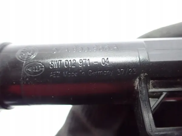 Buse de lave-phare droit OEM 57A955966A image 4