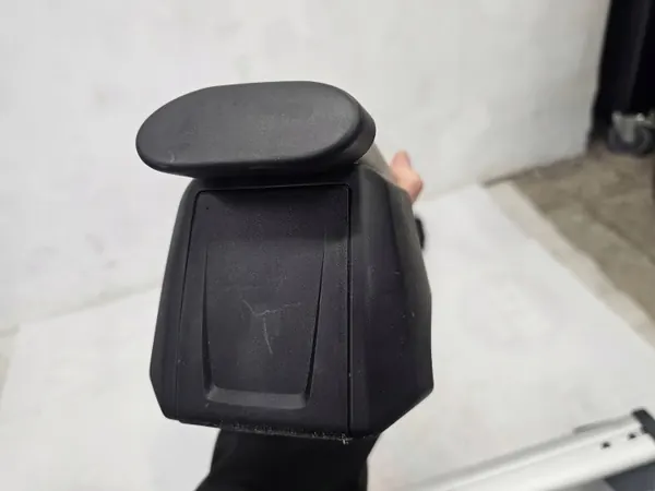 Caixa de Teto Audi OEM 80A860019 - Estado usado image 8