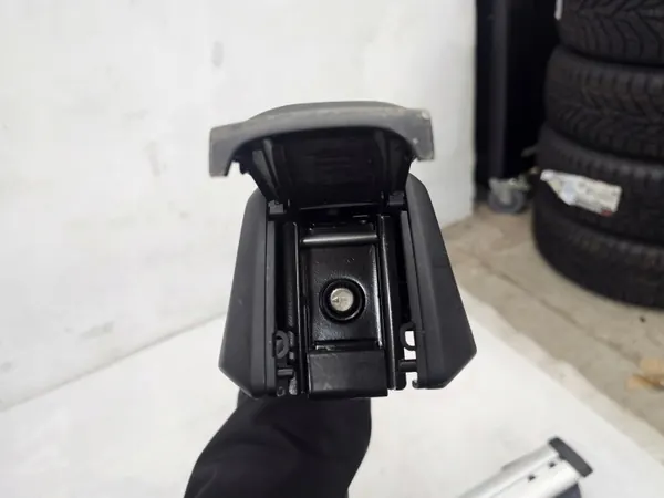 Caixa de Teto Audi OEM 80A860019 - Estado usado image 9