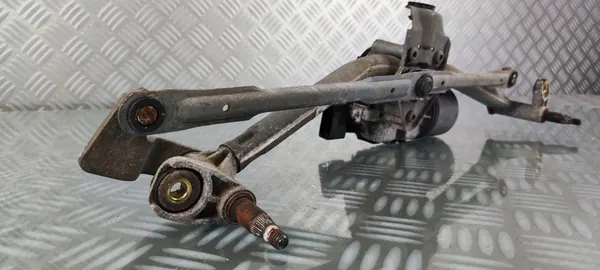 Tuulilasinpyyhkijän moottorin mekanismi VW POLO IV 2002-2010 image 3