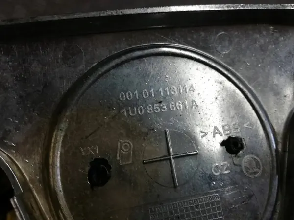 Skoda Octavia Mk1 Grill image 3