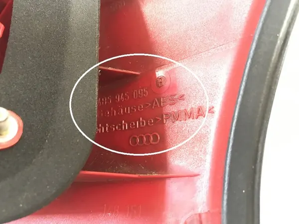 AUDI A6 C5 Sedán Luz Trasera Izquierda 4B5945095B image 2