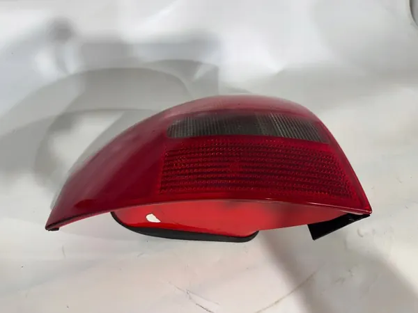 AUDI A6 C5 Sedán Luz Trasera Izquierda 4B5945095B image 4