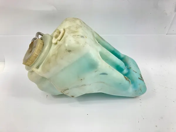 Lämmin tuulilasinpesuneste säiliö Mercedes W124 image 4