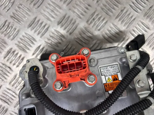 Wechselrichter Toyota Mirai OEM 5350001 - Gebraucht image 3