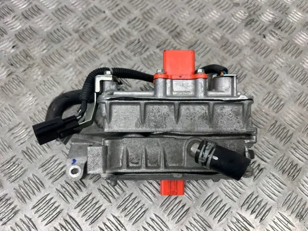 Wechselrichter Toyota Mirai OEM 5350001 - Gebraucht image 6
