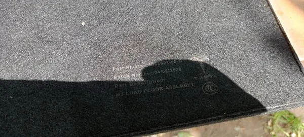 Tesla Model 3 Bagagerumsmatta 1083001-00-G OEM image 7