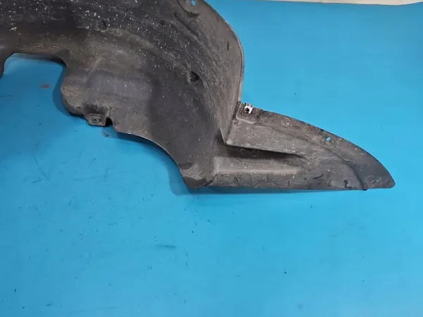 Peugeot 308 II T9 vasen takapyöränkaari OEM 21257 image 4