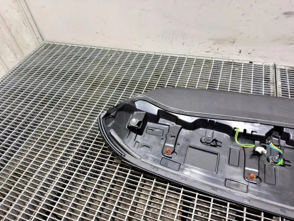 OEM 8Y4827917A Spoiler Hayon S-Line Gris Audi A3/S3 image 7