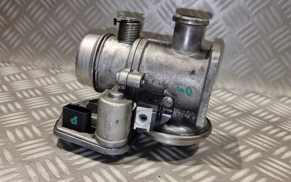 Drosselklappe und EGR-Ventil für BMW E53 E60 E83 E90 3.0 D image 7